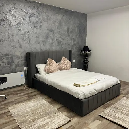 Apartment Mario