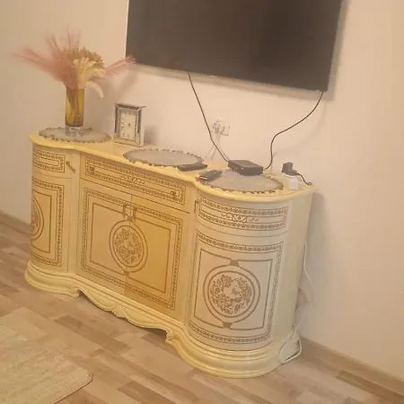 Mario *